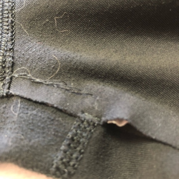 lululemon Neon Yellow & Black Crop Athletic Leggings Size 4 - Picture 9 of 12